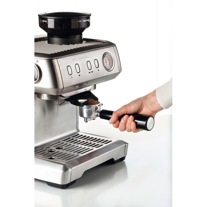 Espressor manual Ariete Cremissima 1313 Metal, 1600w, Rasnita incorporata, Sistem cappuccino, 15 Bar